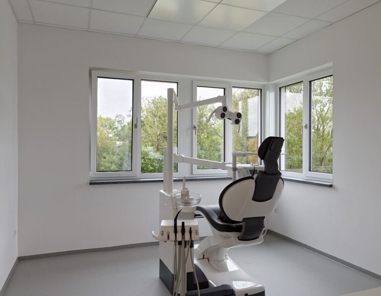 Behandlungsraum – EIM Greifswald